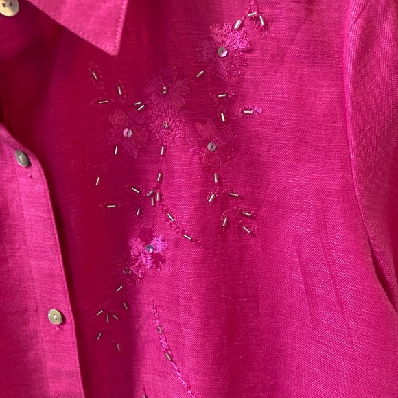 Laura Scott blouse is so pretty! Size 6 with beading embroideries pretty! - Picture 3 of 6